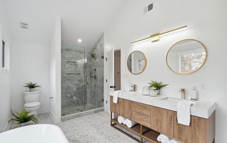Amazing White Modern Bathroom Remodel